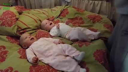 Компилация Смях - Funny Twin Babies Laughing Compilation 2014