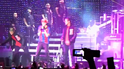 Джъстин пее Baby в Барселона ( 06.04.2011 - My world tour )