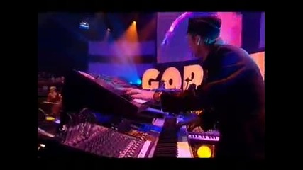 Gorillaz - White Flag