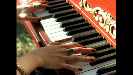 Лгбт изпълнители - Vanessa Carlton - Ordinary Day