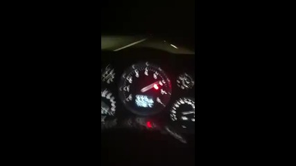 Bugatti Veyron с 353 км/ч по немска магистрала