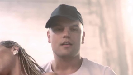 Кристо и Лора Караджова - Оставам Тук (official video)