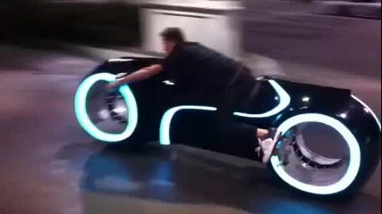 Tron-light-bike