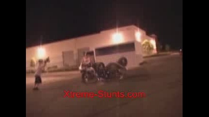 Servin It Up 3 Motorcycle Stunts 