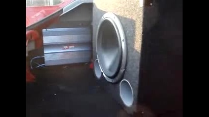 Subwoofer In Ford Escort 1987 