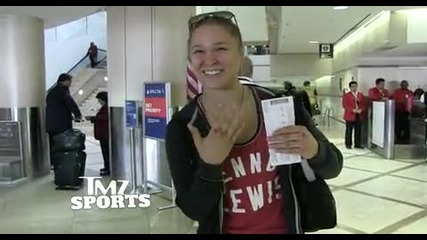 Ронда Роуси - интервю на летището за филма Непобедимите 3