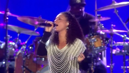 Alicia Keys - No One (2010 Fifa World Cup™ Kick - off Concert)