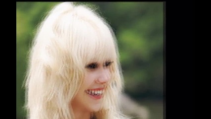 T. Momsen - He ate my heart