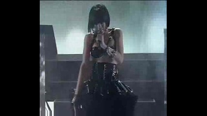 Rihanna - Umbrella (live @ Mtv Movie Awards 2007).mpg