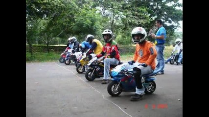 Pocket bikes racing El Salvador