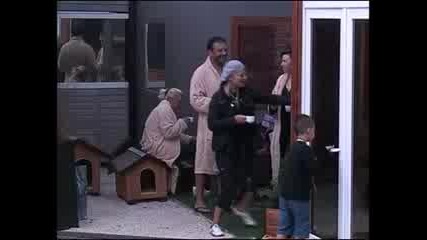 Най - накрая Веселин да е облечен, смях! Big Brother Family 