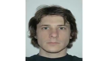 Мъж се е снимал всеки ден в продължение на 16 години