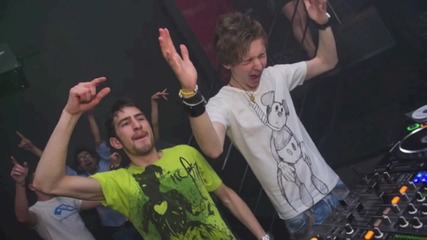 Mat Zo & Arty - Stronger