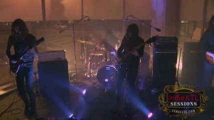 Royal Thunder - Whispering World