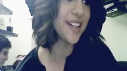 Hot Mess - Selena Gomez 