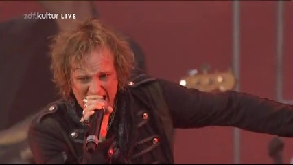 Avantasia & Michael Kiske - Reach Out for the Light и Dying for an Angel - Wacken 2011 [hq]
