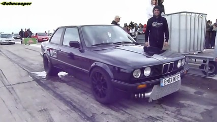 Bmw E30 3.2 Turbo vs Lamborghini Aventador