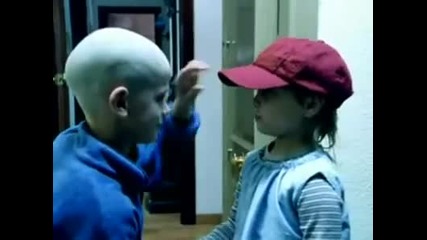 Трогателно клипче ;(