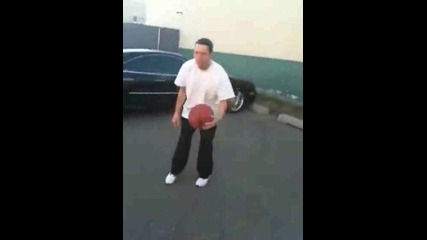 Eminem - Plays Basketball With Producer Just Blaze 