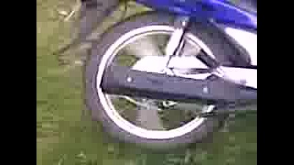 Skuter Honda Virtene Na Guma