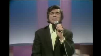 Engelbert Humperdinck - Am I That Easy To Forget 