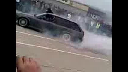 E 30 Къса Гуми На Божурище 19.04