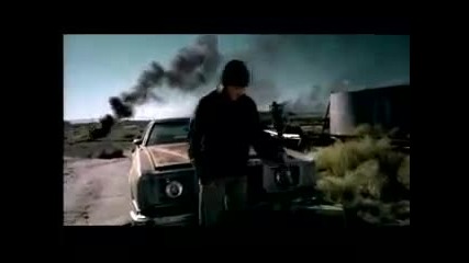 Seether - Broken (official Music Video) 