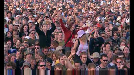 Ash - Shining Light (live Glastonbury 2002).avi