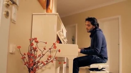 Ismail Yk свири и пее песента Earth Song на Майкъл Джексън-30.04.2013