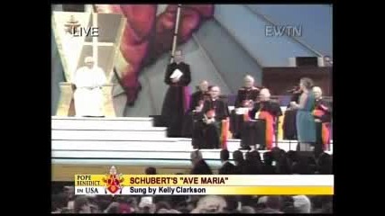 Kelly Clarkson Singing Schubert s Ave Maria For The Pope 