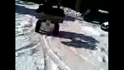 Pregazvane na mravka.3gp