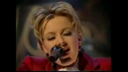 Scarlet - Independent Love Song (totp)