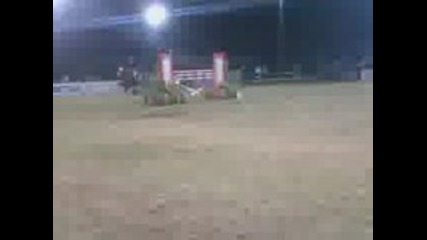 Nadq V1lkova S Bongi Na Nadska4ane Vg1rciq