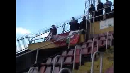 вардар - - - Ц С К А - - - - Тоя нещо много бяга ?