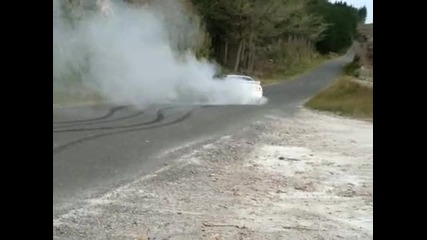 R33 Burnout 3 