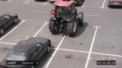Жена тракторист