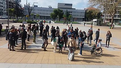 Напрежение пред Съдебната палата в Бургас! Десетки се вдигнаха на бунт срещу садиста Живко