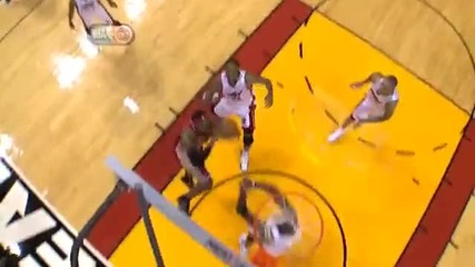 Dwayne Wade Dunk Over Anderson Varejao [hq]