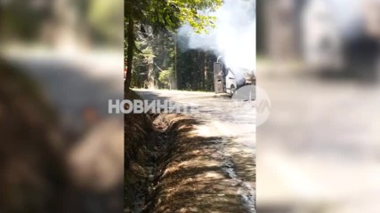 Автобус с 31 деца се е запалил до Боровец