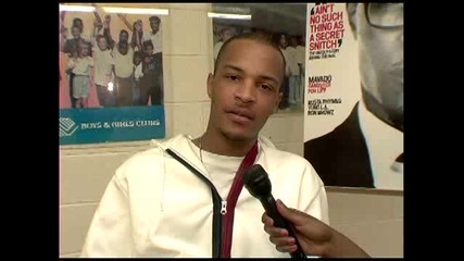 T.I. посещава клуба за деца Kips Bay