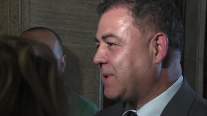 Ремонтират 80 м от оградата по границата