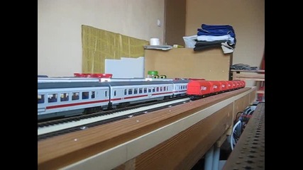 Вагони с платнище Dbcargo + локомотив Br185