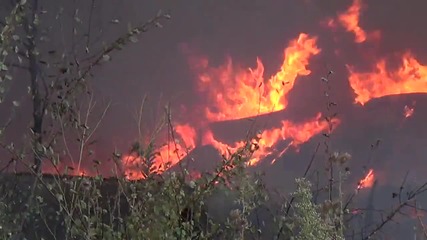 Гори складова база край Благоевград