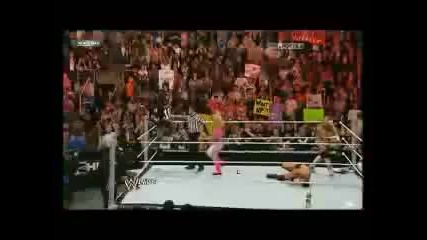 Брет Харт стана Us.champion | Monday Night Raw - 17/5/10|