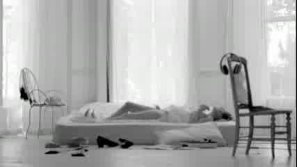 Ellie Goulding - Figure 8