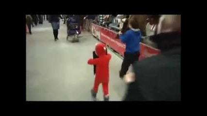 Тоя малко се изложи