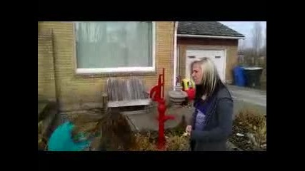 Dumb girls cinnamon challenge