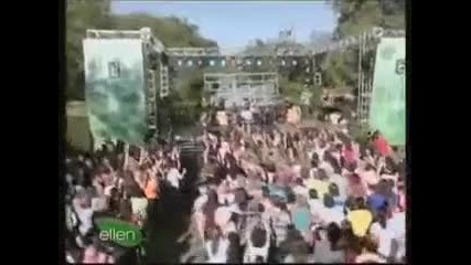 Kelly Clarkson Never Again Live Short Version Ellen Degeneris May 2007 