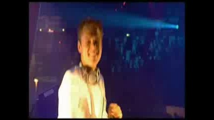Sensation White 2002 