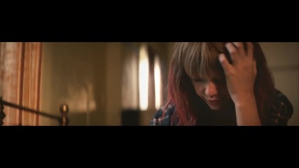 [авторски превод ; текст] Taylor Swift - I Knew You Were Trouble ( официално видео )